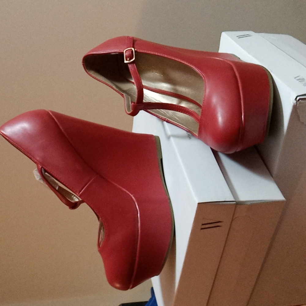 Red wine Wedge Platforms